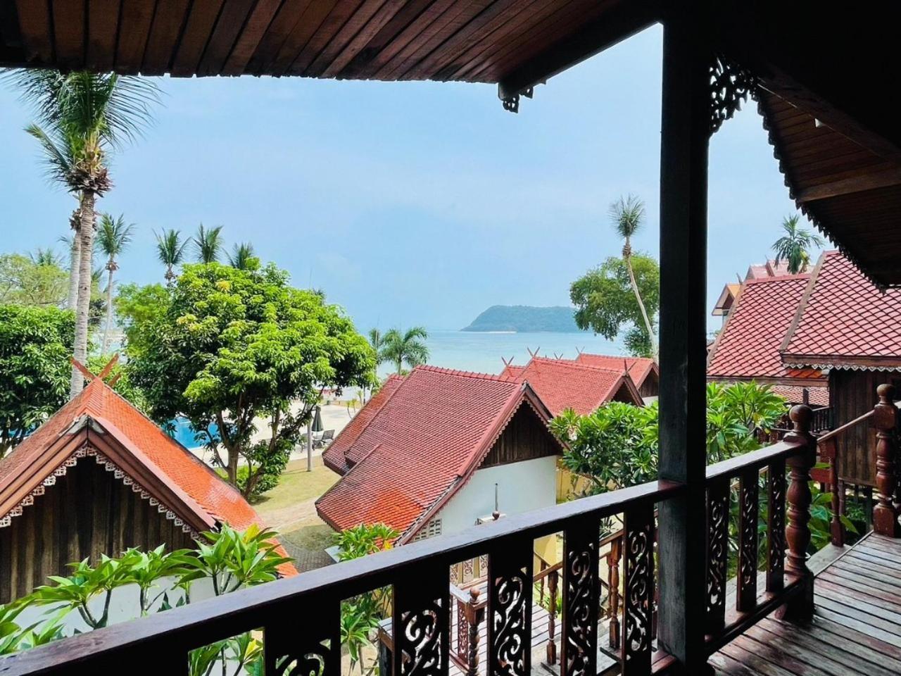 Grand Sea Beach Resort Хаад Рин Экстерьер фото